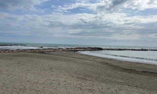 Barriere in mare, cambia il fronte nord di Alba Adriatica