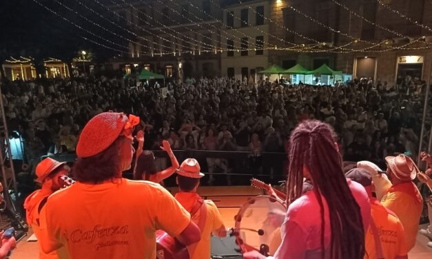 Giulianova Paese piena per tre giorni di musica e folclore