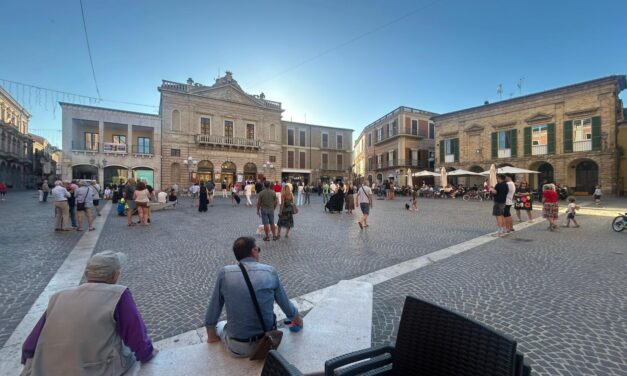 Atri, confronto in piazza: la maggioranza legge il dato politico