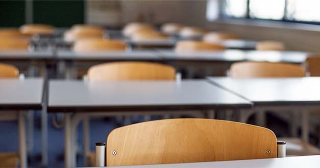 Scuola, in Abruzzo slitta l’uscita di 4 presidi: polemica