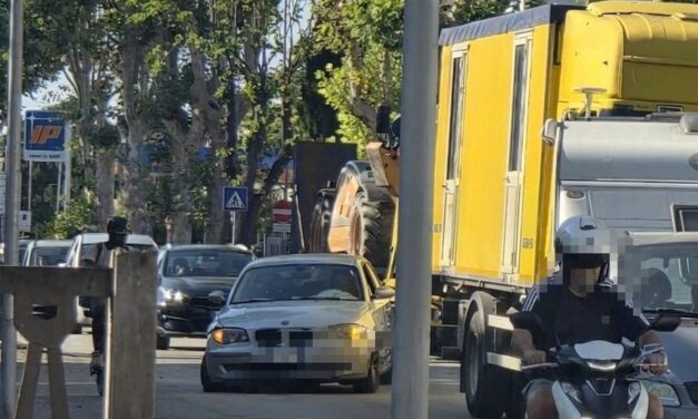 Schianto sulla Statale 16 a Giulianova, conducente irreperibile