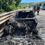 Fiamme su una BMW lungo l’A14 vicino al casello Val Vibrata