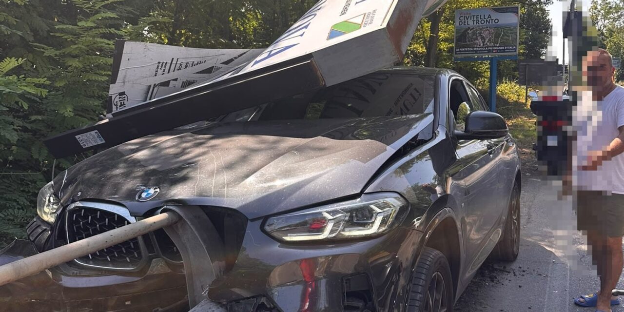 Auto contro la barriera sulla Statale 80 a Giulianova
