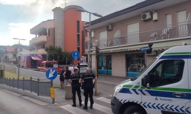 Tortoreto, principio d’incendio su un’auto in via Trieste