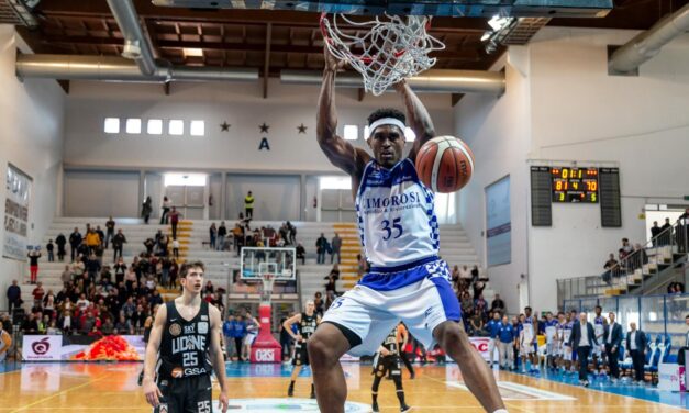 Roseto premia Brandon Sherrod con la Rosa d’Argento