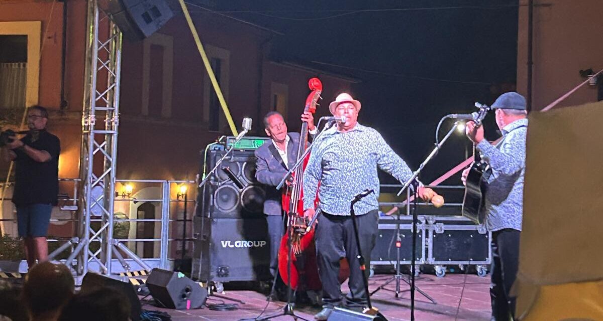 Piazza Buozzi in festa con il ritmo cubano a Giulianova