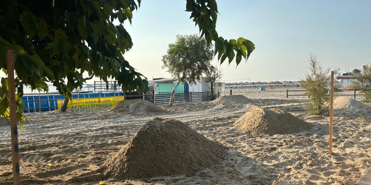 Tortoreto, torna sulla spiaggia la sfida dei castelli di sabbia