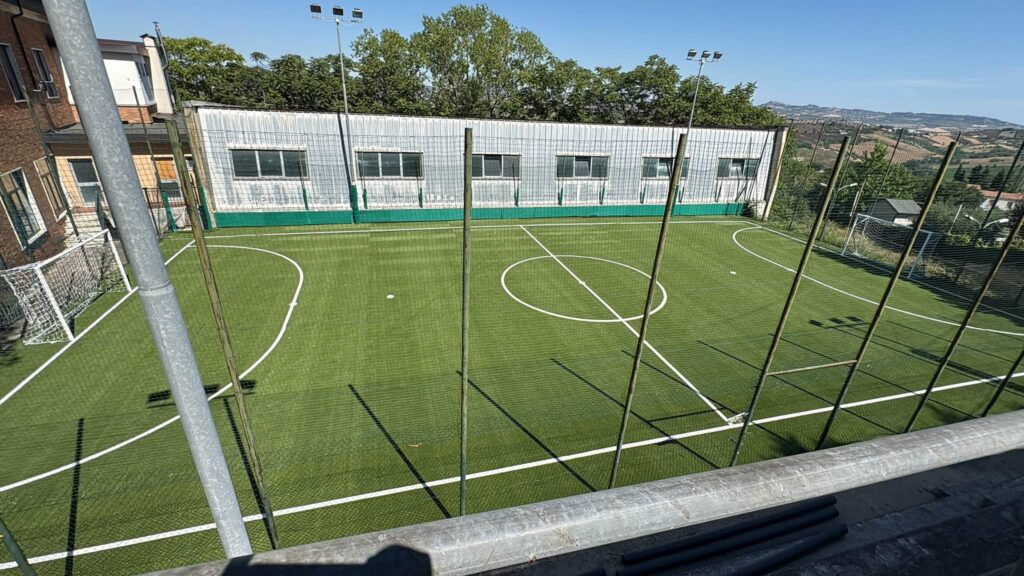 Poggio Morello, rinnovato il campo di calcio a 5