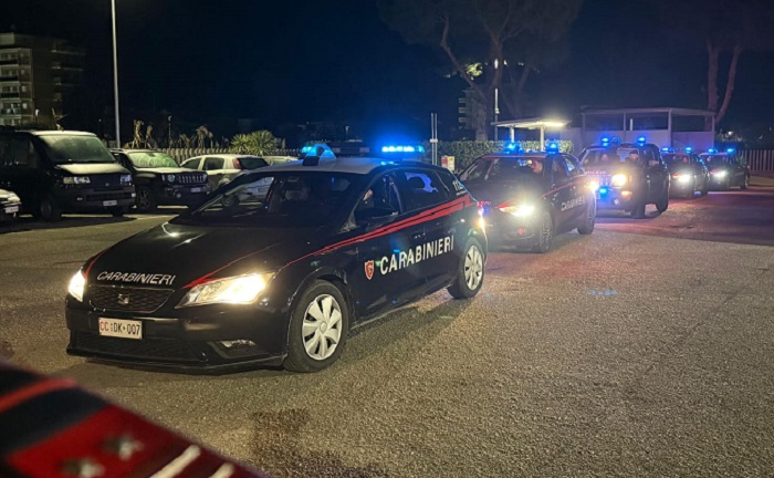 Controlli straordinari dei Carabinieri tra Giulianova, Teramo e costa