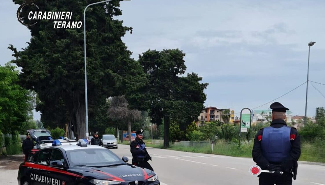 Controlli dei carabinieri in Val Vibrata, quattro automobilisti multati