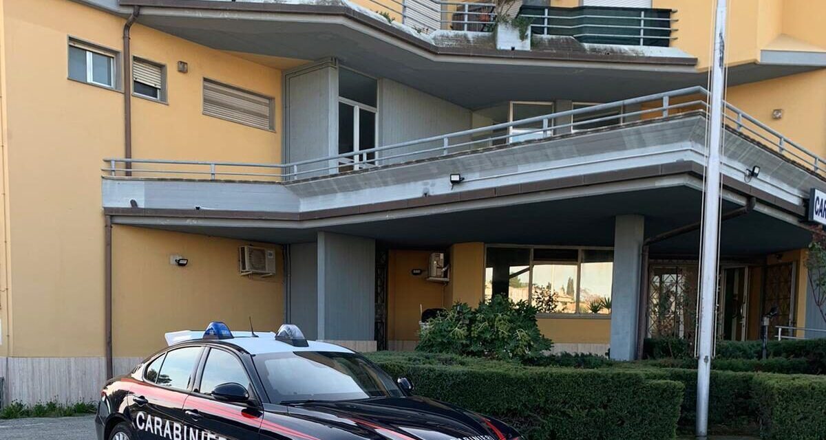 Controlli ad Alba Adriatica, due persone allontanate