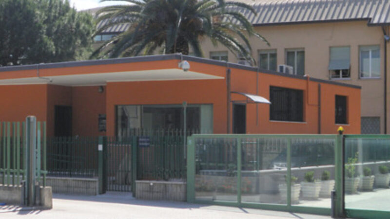 Tensione nel carcere di Pescara, due agenti finiscono nel mirino