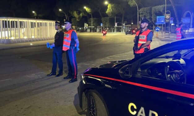 Urla in casa a Castelli, poi la scoperta della droga