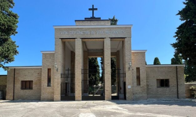 Pineto, via libera al piano per nuovi loculi al cimitero