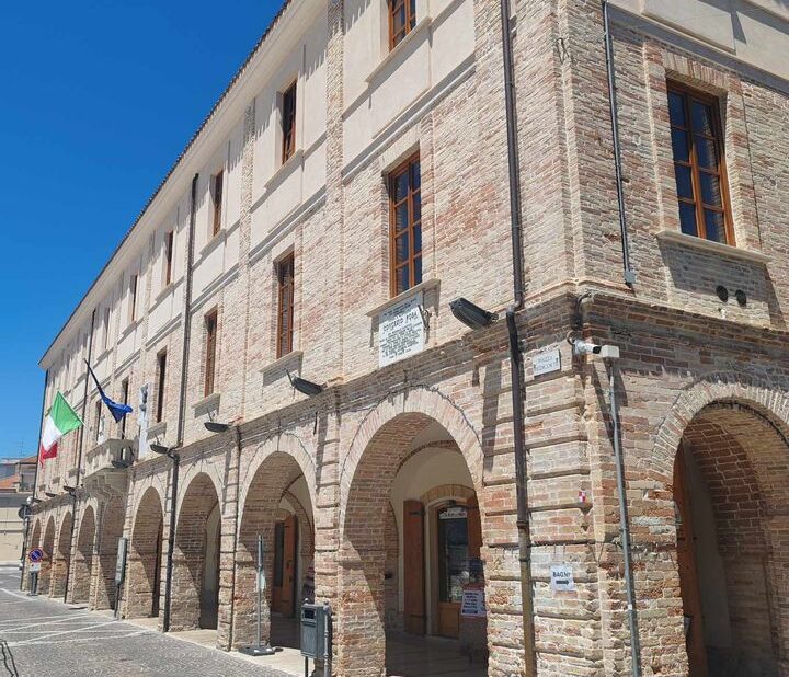 Corropoli celebra il merito scolastico: riconoscimenti a 14 ragazzi