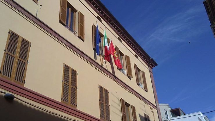 Giulianova, domande entro il 3 settembre per il bus scolastico