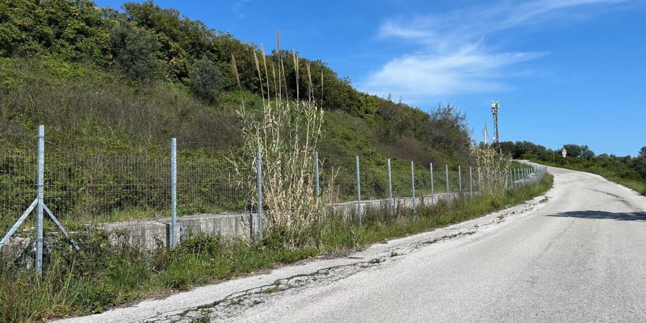 Tortoreto, via Muracche 2 mostra nuovi segnali di cedimento