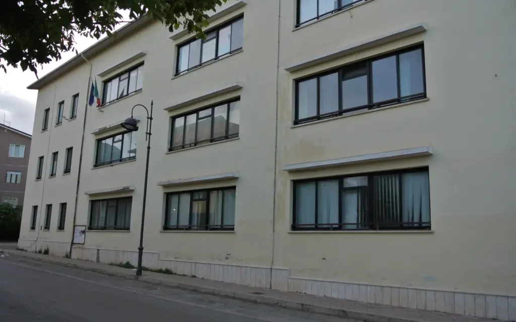 Atri, stop al cantiere della Mambelli dopo il ritrovamento di amianto