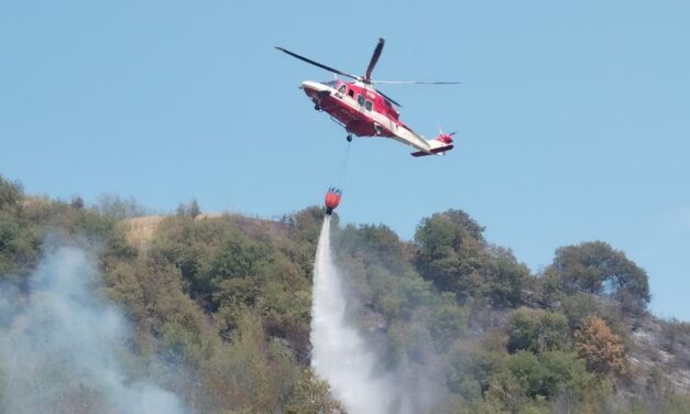 Incendi in Abruzzo, spento il rogo a Isola del Gran Sasso