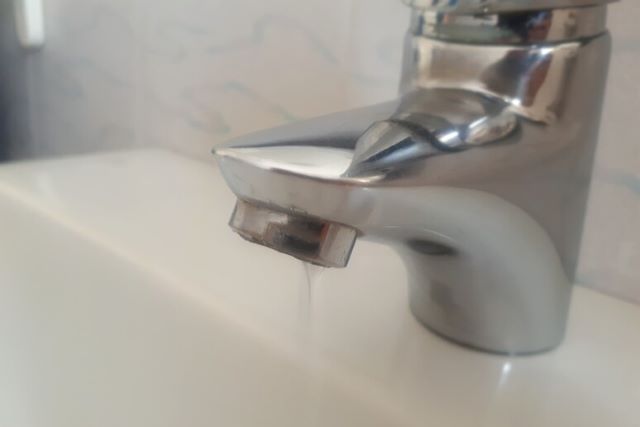 Acqua, stop notturno in alcuni comuni del Teramano