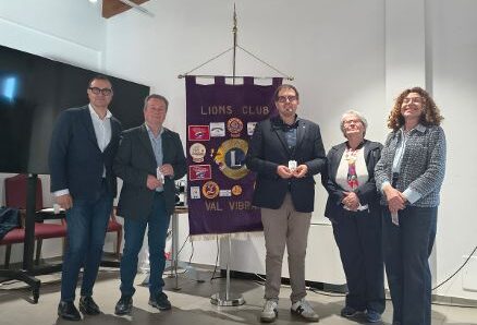 Val Vibrata, Lions in campo con raccolta occhiali e burraco solidale