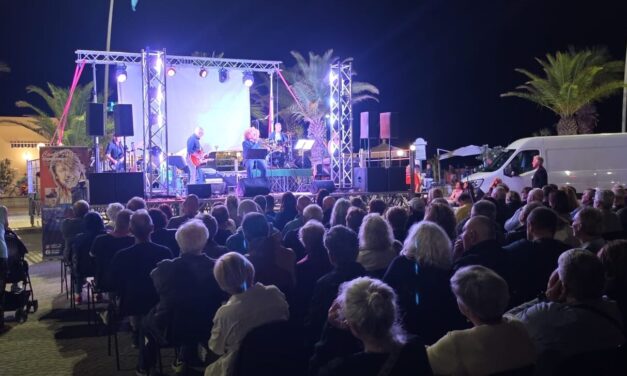 Estate Tortoretana, pubblico in piazza per il tributo a Faber