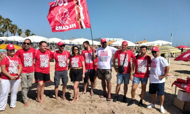 Lavoro nel turismo, la Filcams porta la campagna sulle spiagge