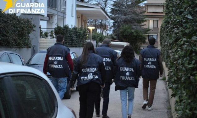 Inchiesta su una società del Pescarese, tre indagati