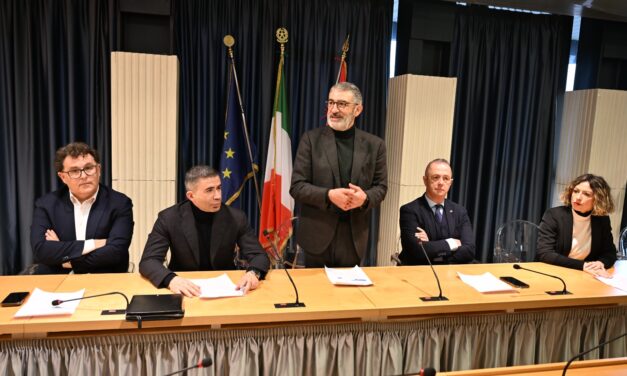 Trasporti gratis in Abruzzo, proposta contro il caro carburanti