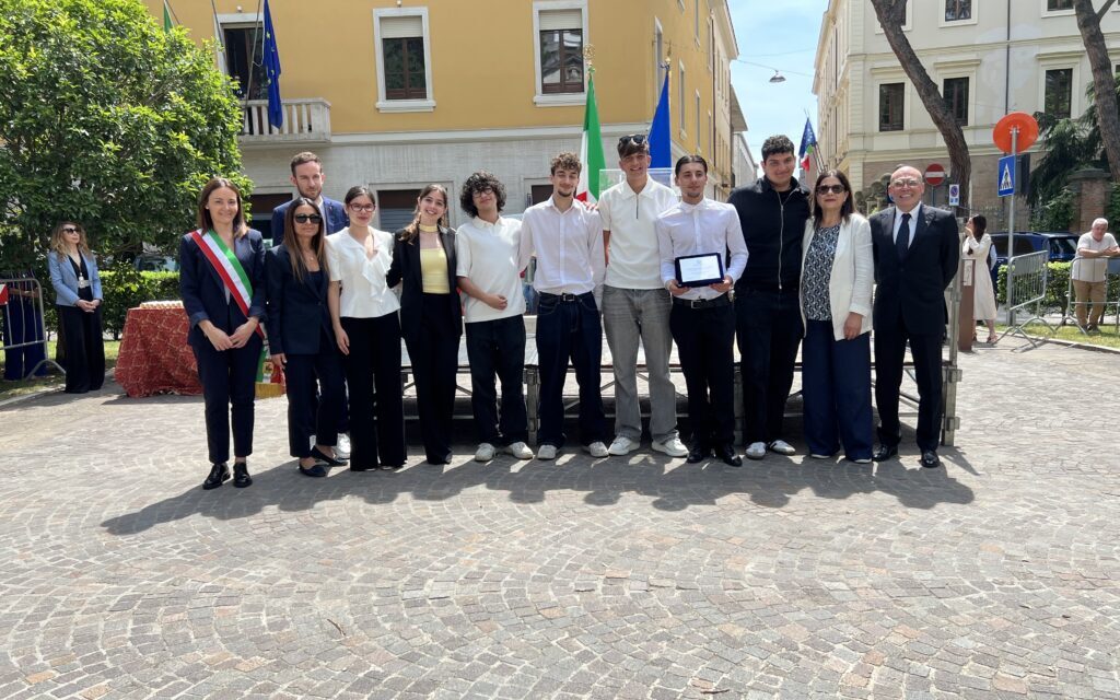 Studenti e pari opportunità, il Curie premiato a Teramo