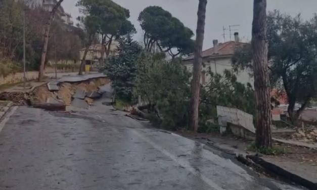 Silvi, restano sgomberi e divieti nell’area della frana