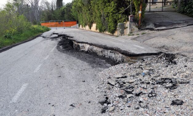 Colonnella, cresce l’allarme per la frana sulla Provinciale 56