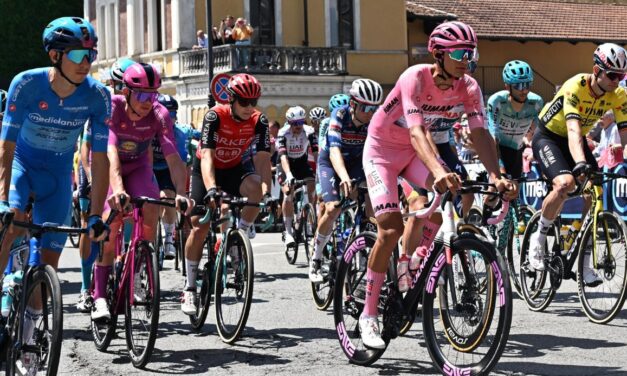 Il Giro porta l’Abruzzo in diretta mondiale con la salita del Blockhaus