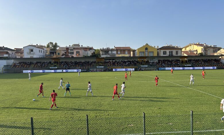 Serie D, passo falso del Giulianova: decide la Vigor Senigallia