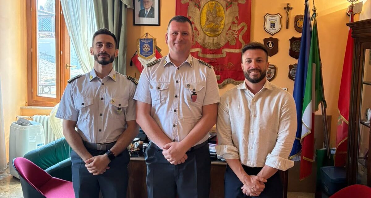 Cambio al vertice della Finanza di Giulianova, saluto in Comune