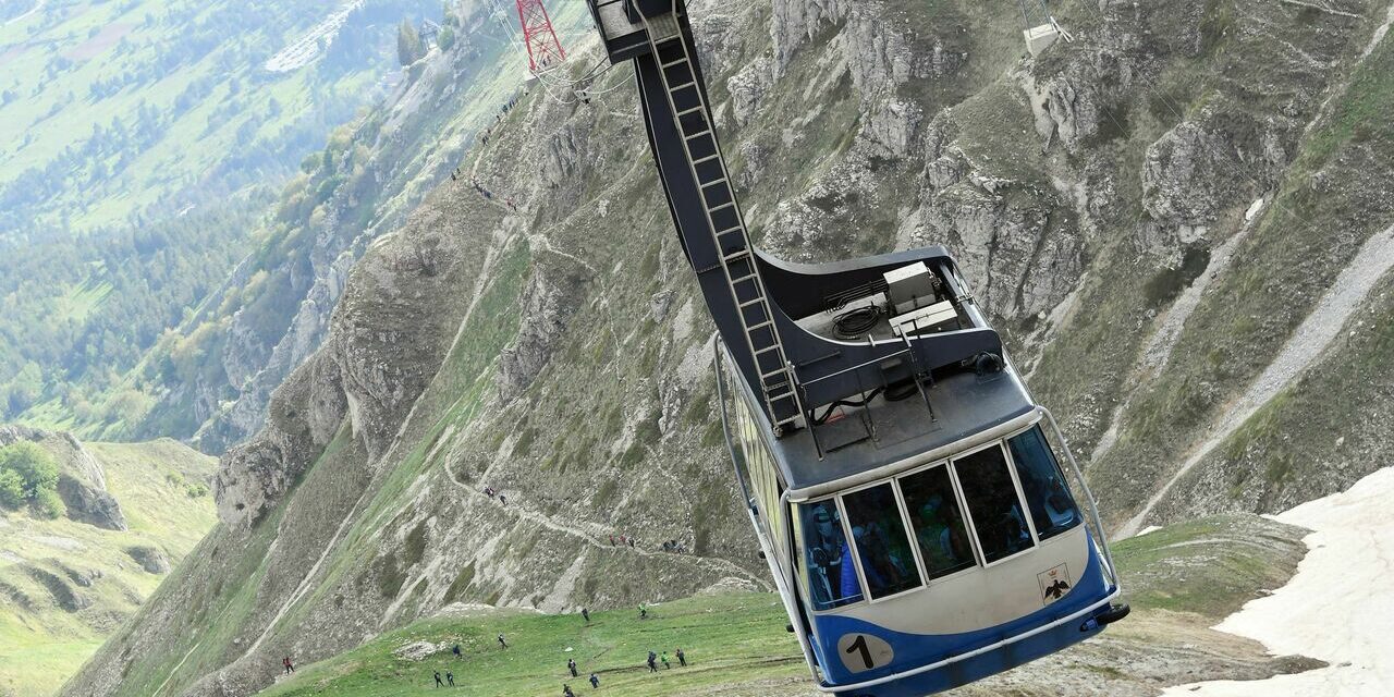 Gran Sasso, accessi regolati in estate e tariffe ridotte in funivia
