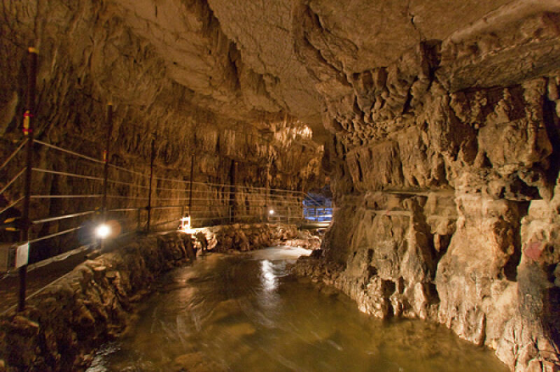 Stiffe, primavera da primato: cresce il turismo nelle grotte
