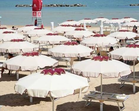 Concessioni balneari, la Regione avvia il piano anti-Bolkestein