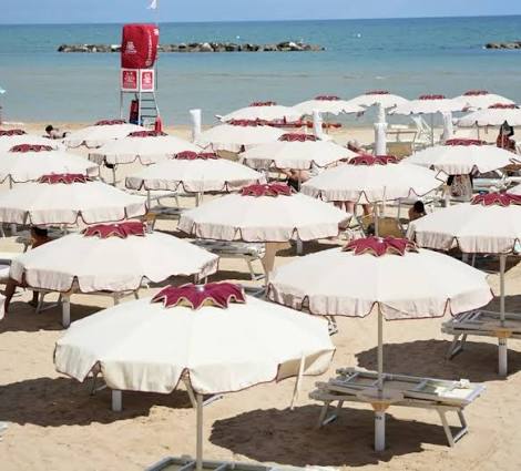 Concessioni balneari, la Regione avvia il piano anti-Bolkestein