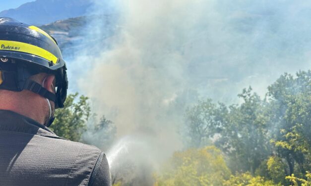Due roghi nelle frazioni di Teramo, impegnato anche un elicottero