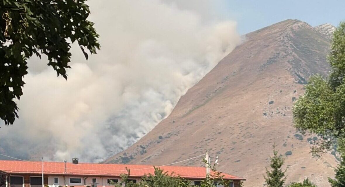Incendi in Abruzzo, tutele per i volontari attivati nei roghi