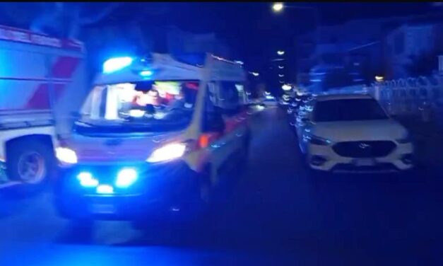 Principio d’incendio in un hotel sul lungomare di Alba