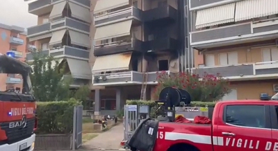 Silvi, fiamme in un alloggio di via Ticino: stabile evacuato