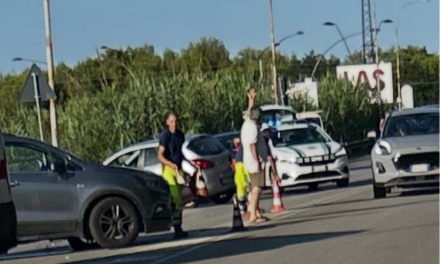 Scontro sulla Bonifica del Salinello a Tortoreto, feriti lievi