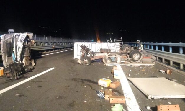 Incidente sul raccordo A24 a Teramo, traffico in tilt