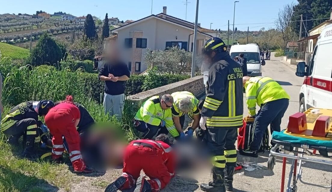 Roseto, due pedoni feriti in un investimento a Coste Lanciano