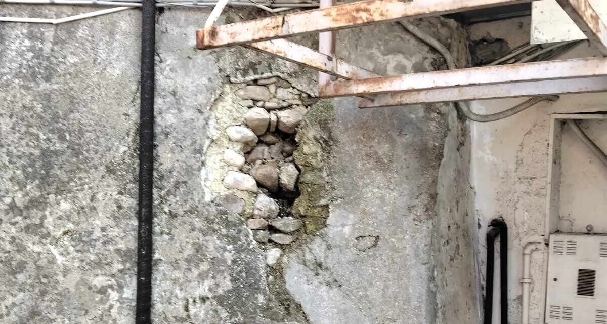 Sant’Omero, acqua piovana nel negozio: nuovo sopralluogo in centro