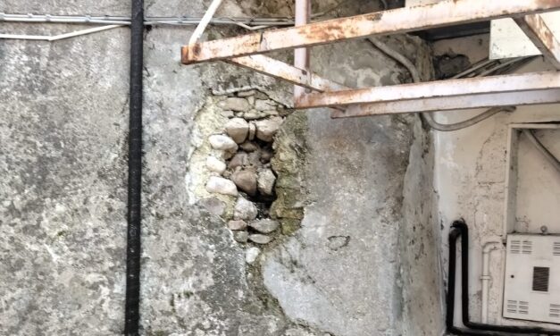 Sant’Omero, acqua piovana nel negozio: nuovo sopralluogo in centro