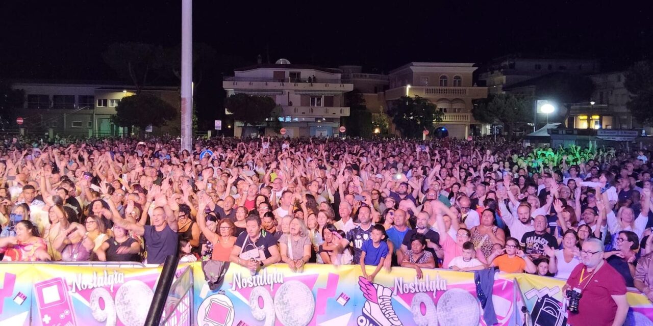 Alba Adriatica, migliaia di presenze per due serate di musica