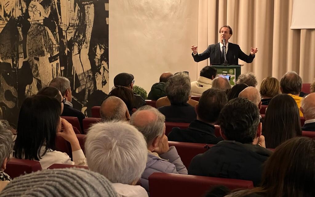 Cartelle comunali, a Giulianova si apre il confronto